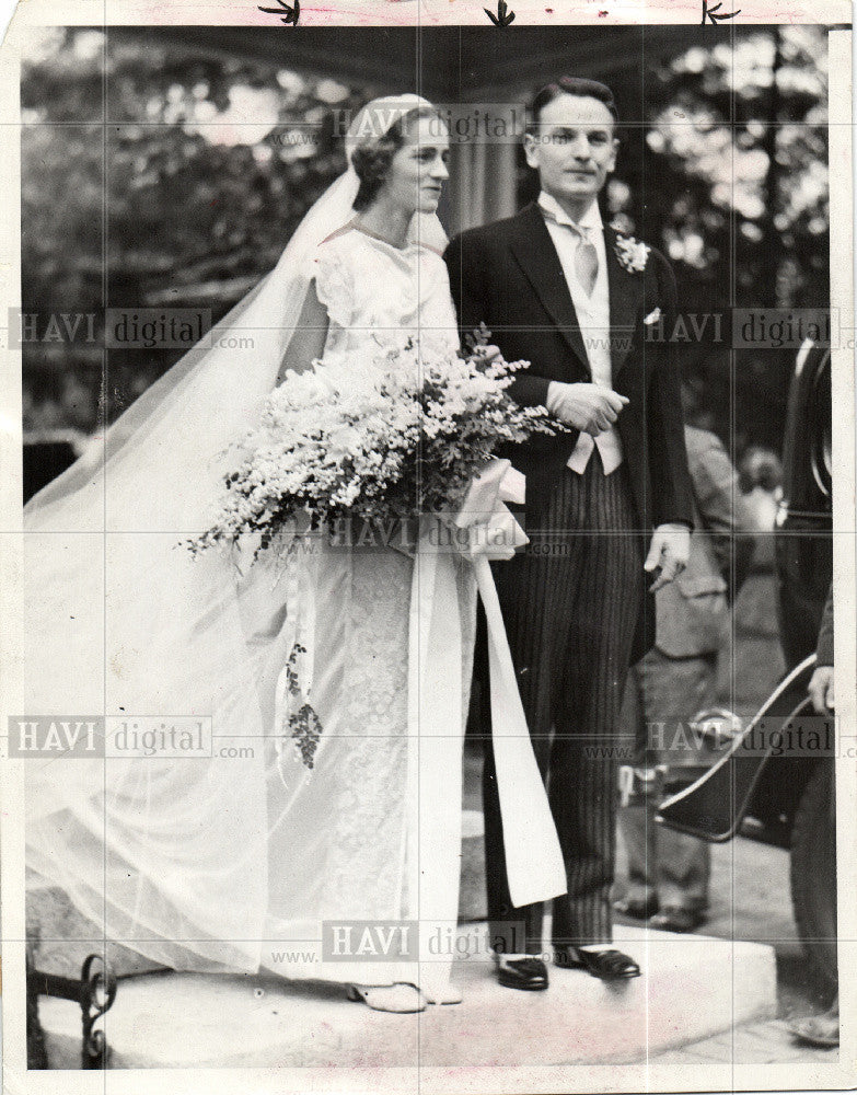 1975 Press Photo John Rockefeller - Historic Images