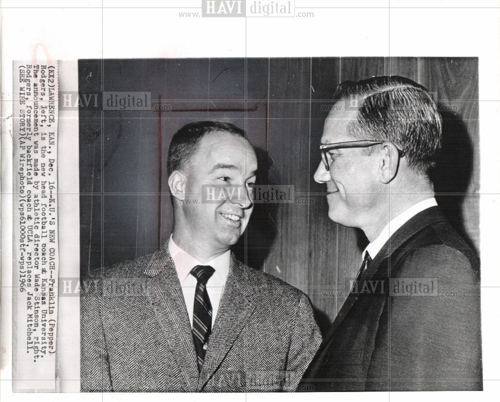 1966 Press Photo Franklin Rodgers football coach K.U. - Historic Images