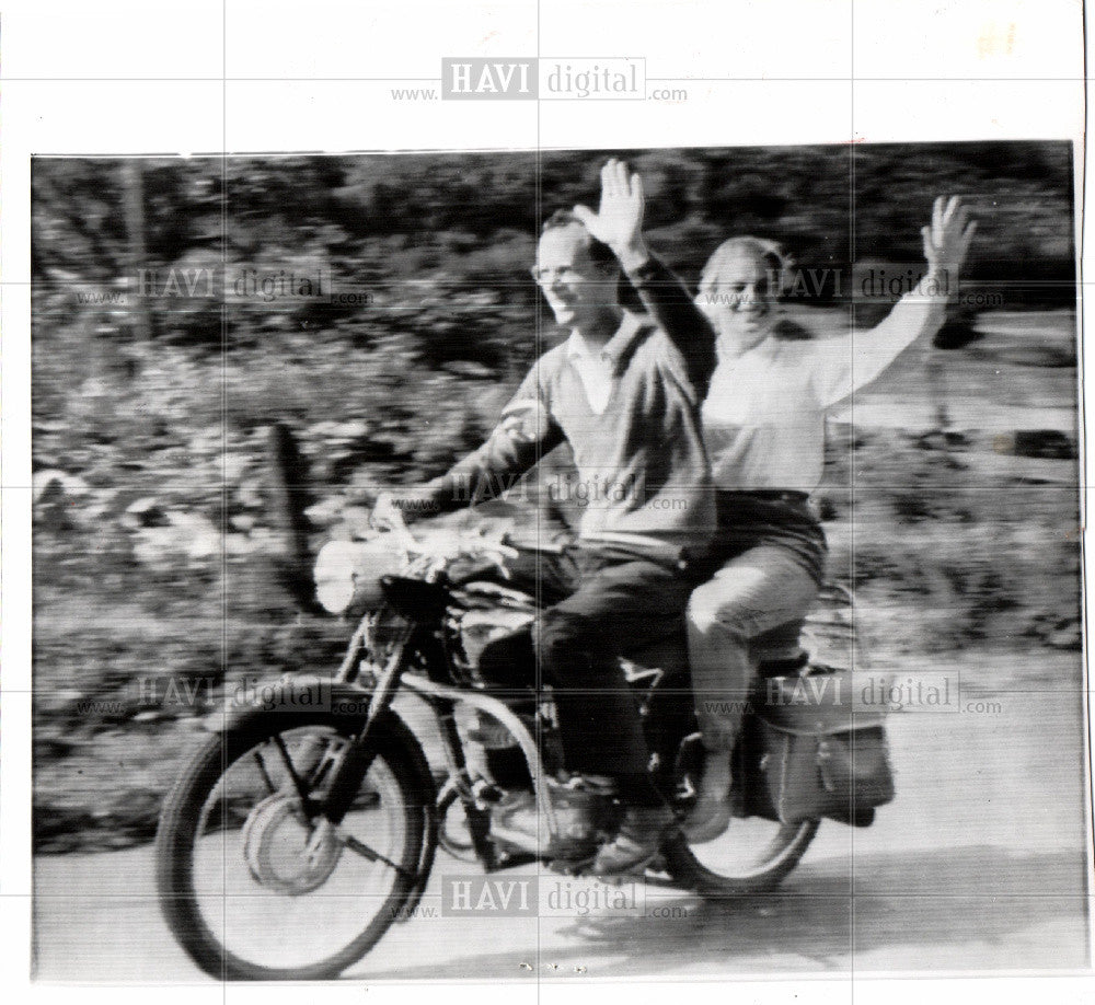 1959 Press Photo Steven Rockefeller Anne Rasmussen bike - Historic Images