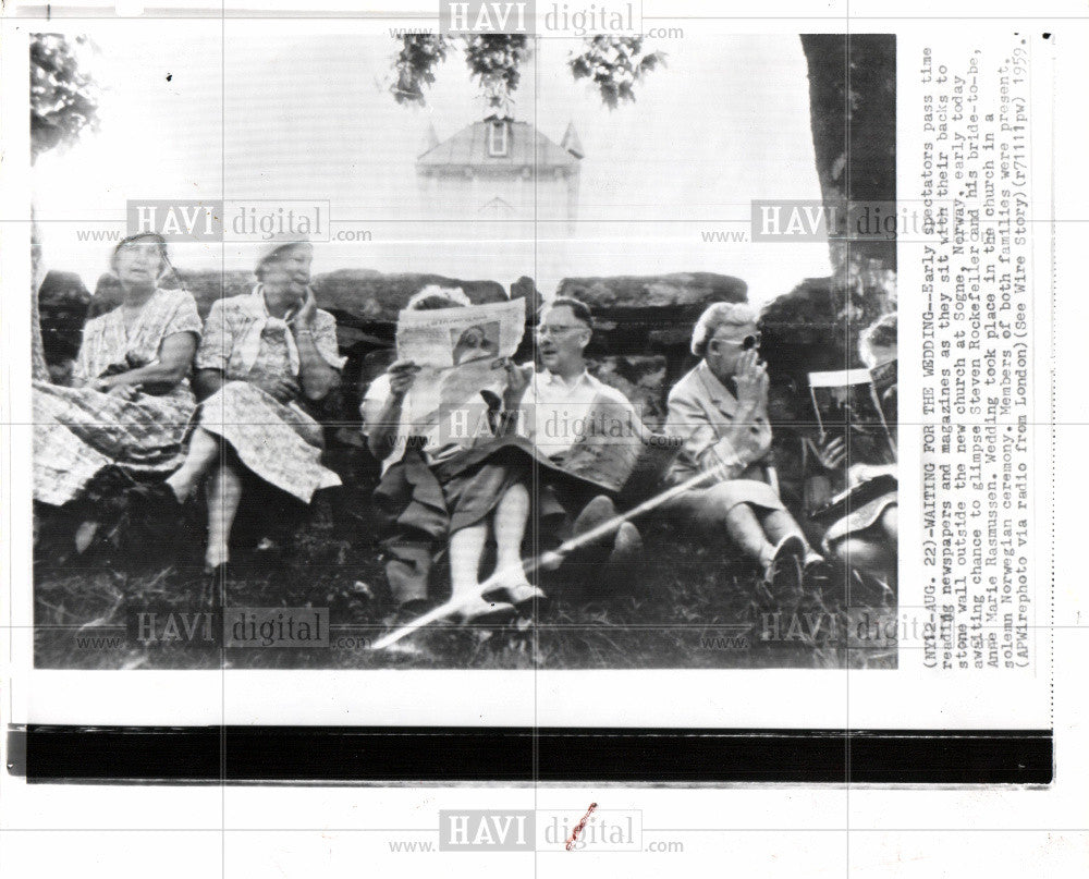 1959 Press Photo Rockefeller wedding spectators Norway - Historic Images