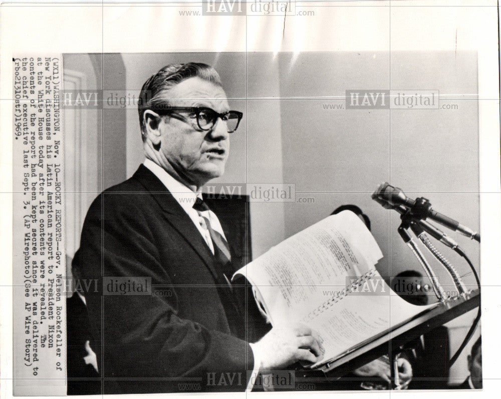 1969 Press Photo Nelson Rockefeller Governor New York - Historic Images