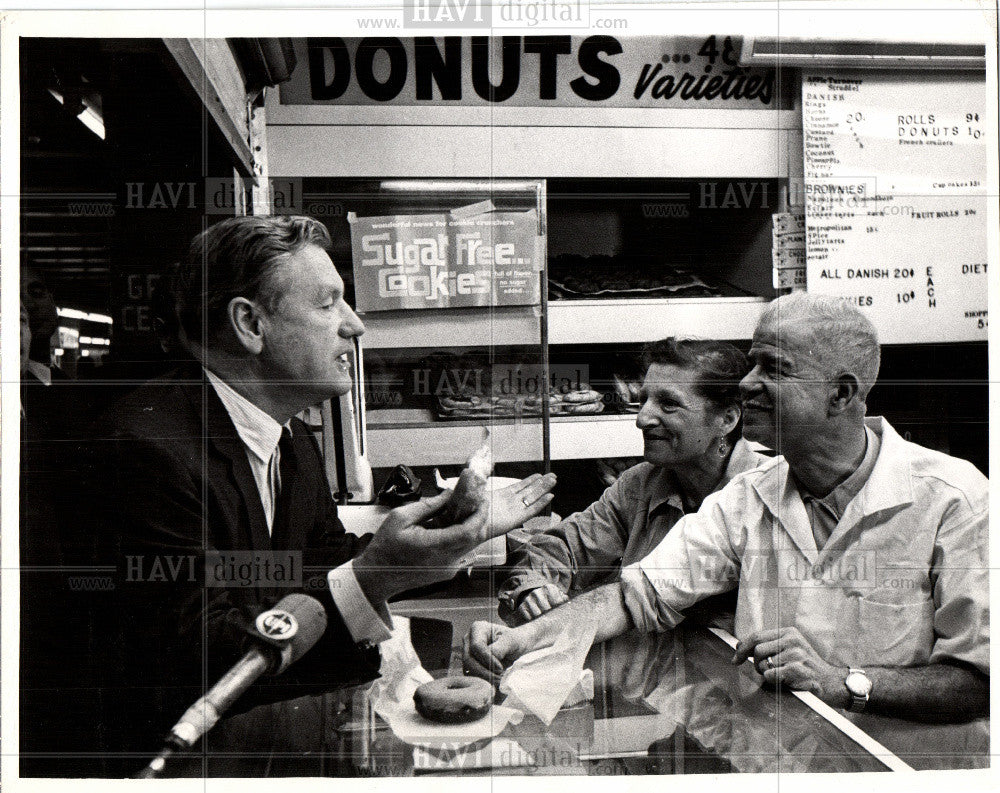 1967 Press Photo Nelson Rockefeller, Murray Rosenfeld - Historic Images