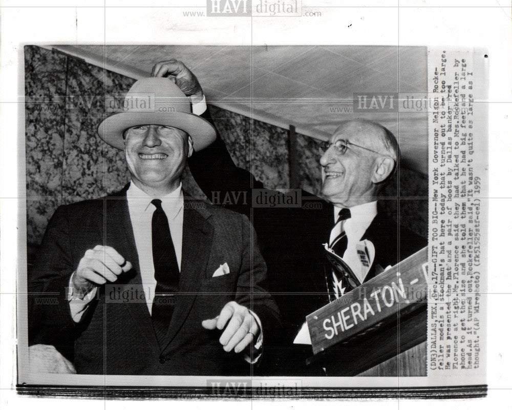 1959 Press Photo Nelson Rockefeller Florence cowboy hat - Historic Images