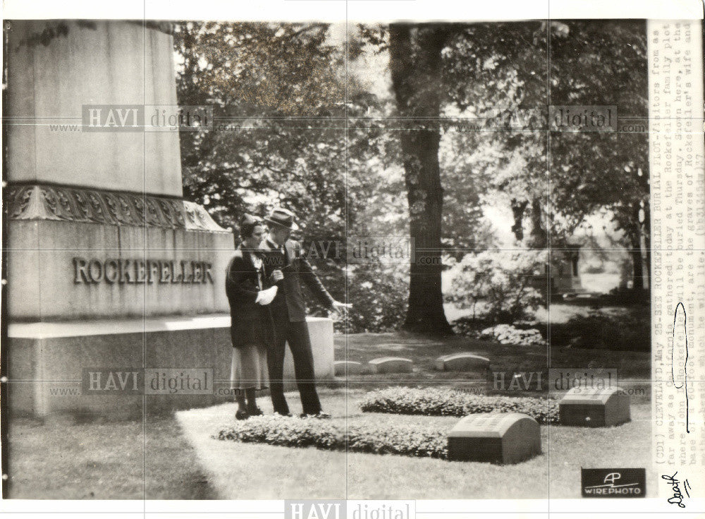 1937 Press Photo John Davison Rockefeller burial plot - Historic Images