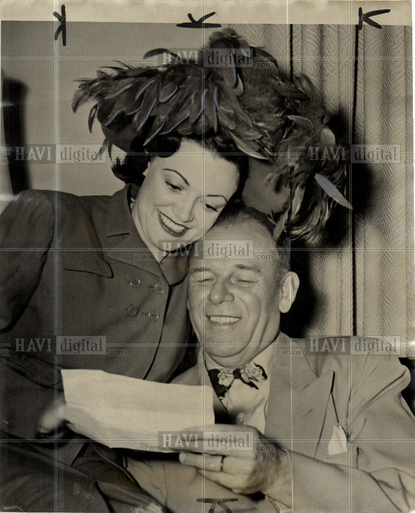 1948 Press Photo writer - Historic Images