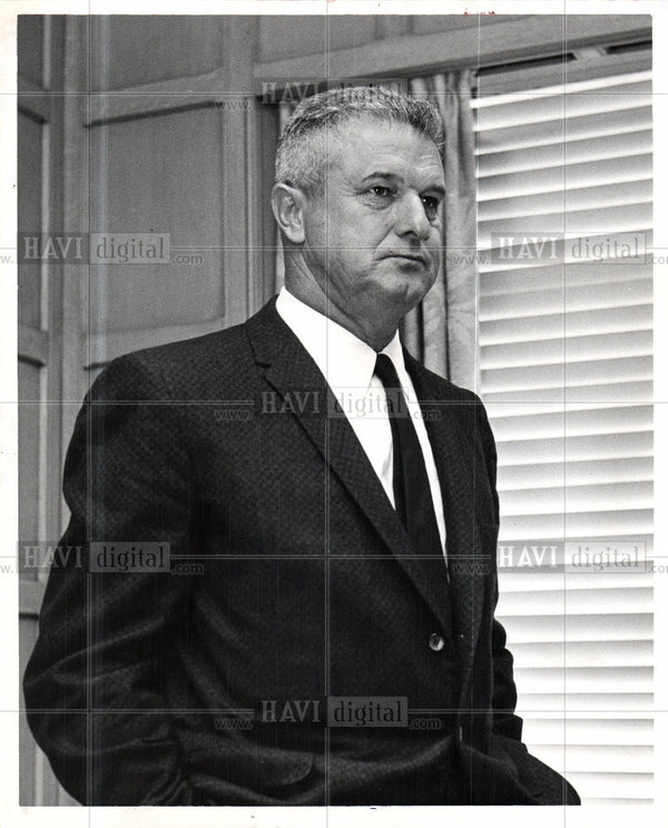 Scheffing Grumpy Suit Tigers Cubs 1960 Vintage Photo Print - Historic ...