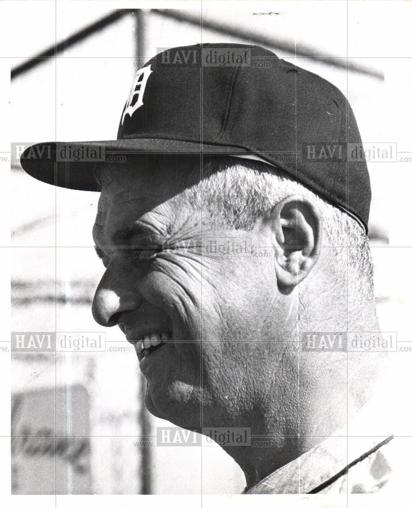 1961 Press Photo Robert Boden Scheffing Detroit Tiger - Historic Images