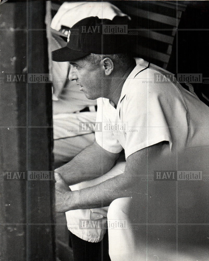 1961 Press Photo RobertScheffing baseball manager coach - Historic Images