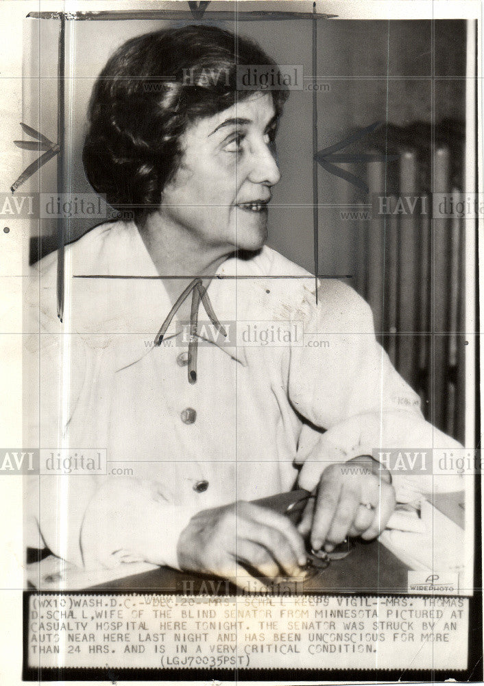 1935 Press Photo Mrs. Thomas D. Schall blind senator - Historic Images