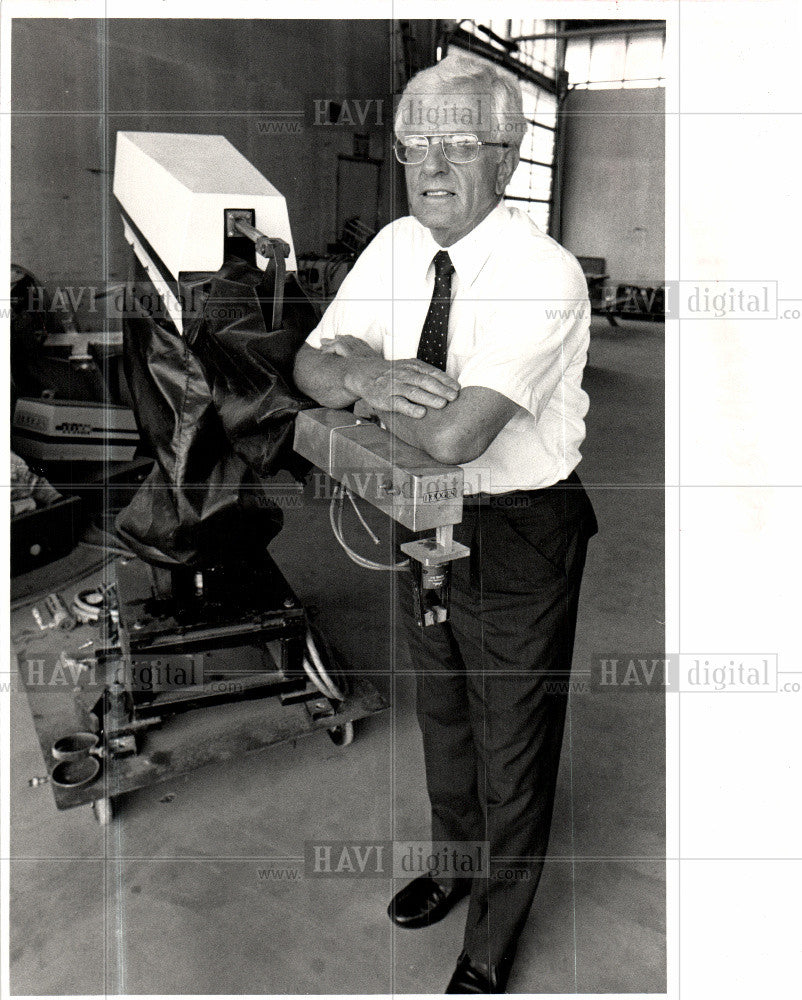 1983 Press Photo Don Schaberg Robot - Historic Images