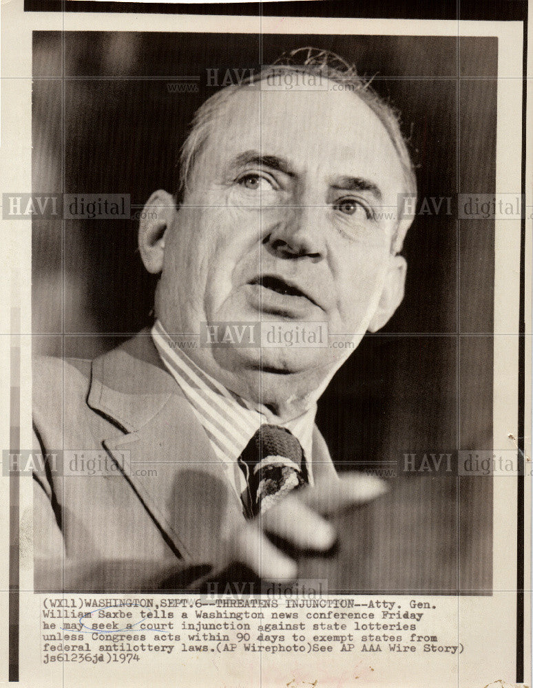 1974 Press Photo William B. Saxbe American politician - Historic Images