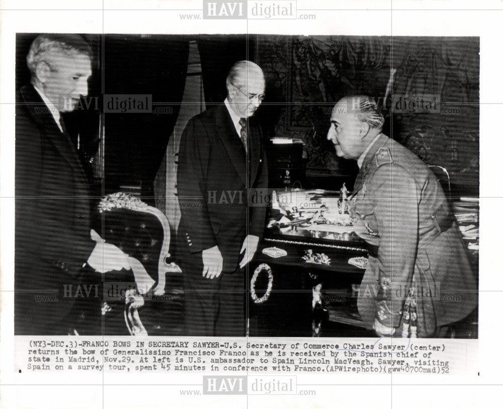 1952 Press Photo Francisco Franco, Charles Swayer - Historic Images