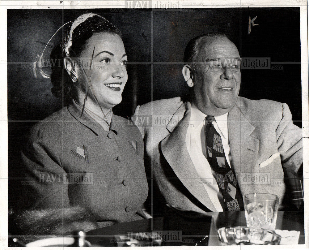 1955 Press Photo Elizabeth Schafer - Historic Images