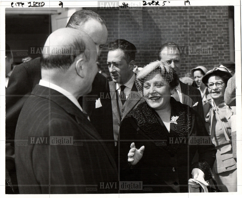 1955 Press Photo - Historic Images