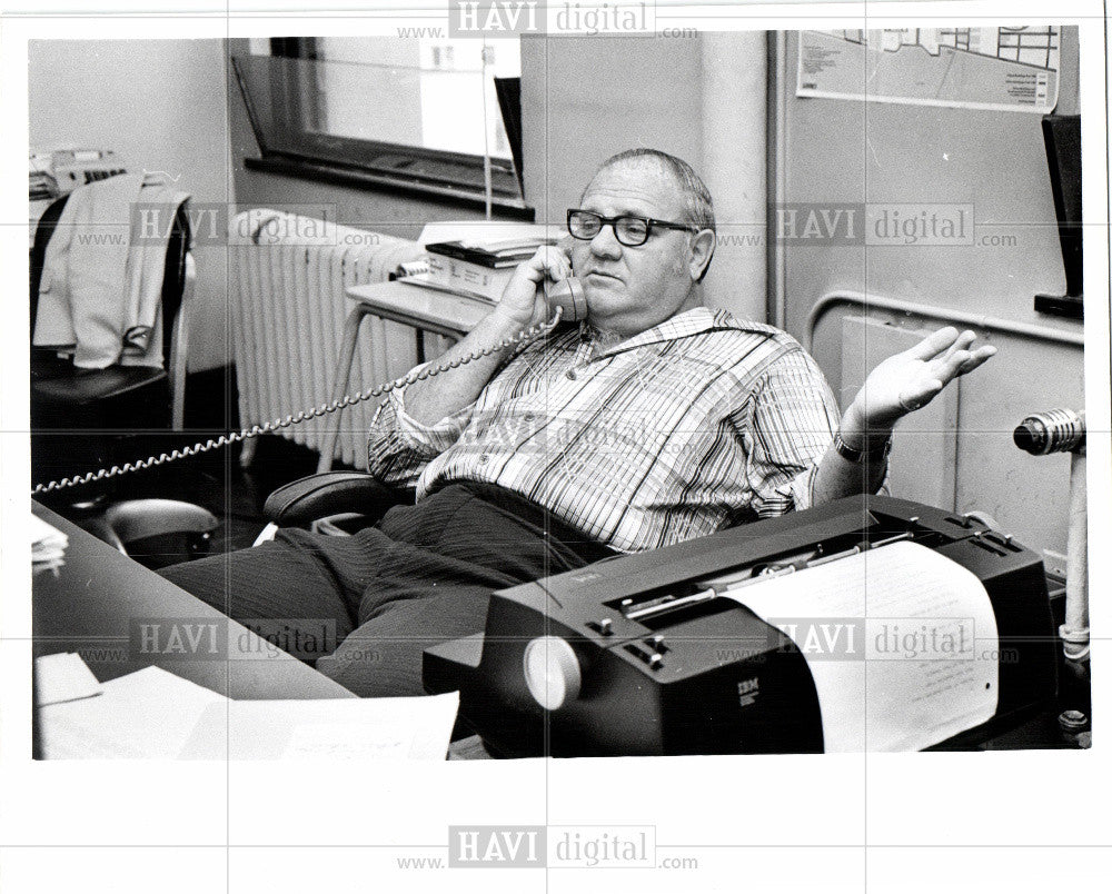 1978 Press Photo Jack Saylor talking over the phone - Historic Images