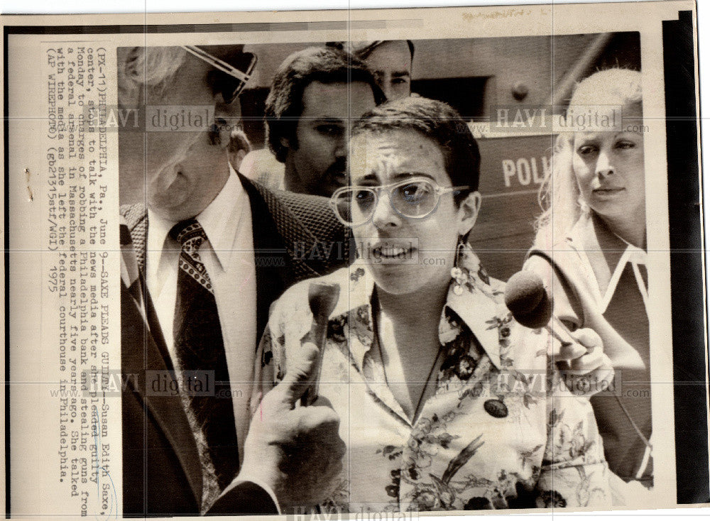 1975 Press Photo Susan Edith Saxe guilty robbing - Historic Images