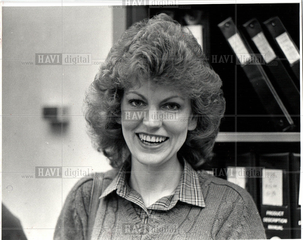 1983 Press Photo Sandi Sawyer General Motors - Historic Images