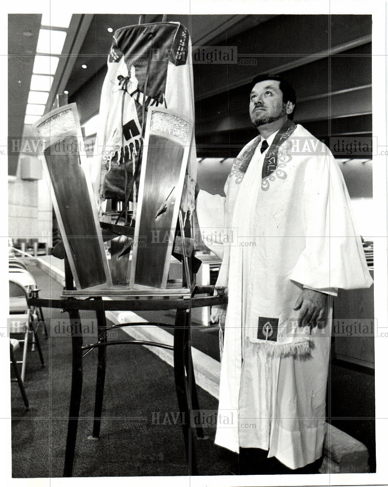 1988 Press Photo Adat Shalom&#39;s Rabbi Efry Spectre - Historic Images