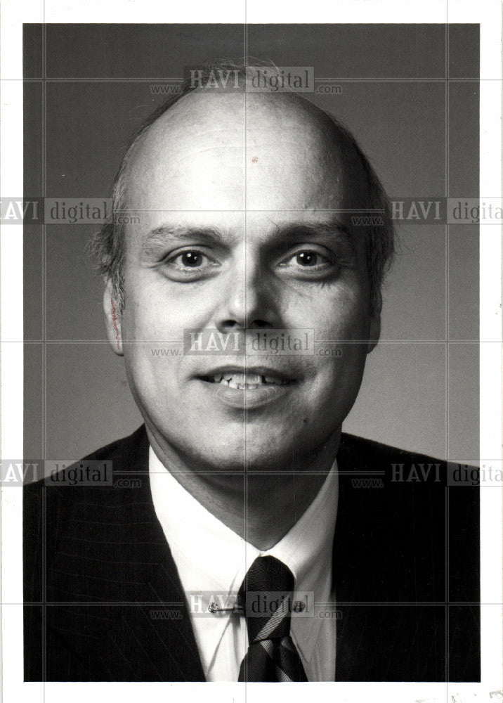 1985 Press Photo Robert P. Sparvero Director - Historic Images