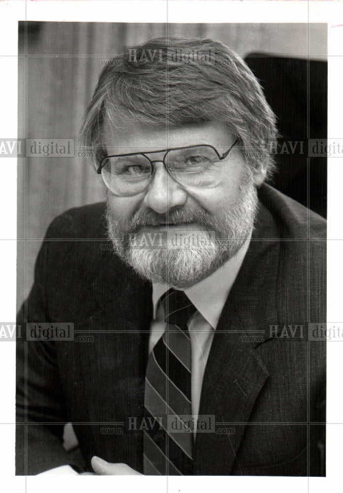 1991 Press Photo Gordon Sparks Author - Historic Images