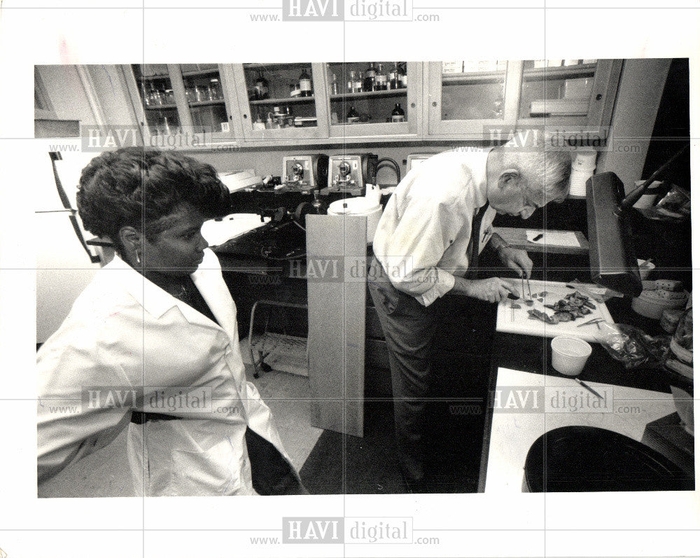 1988 Press Photo Dr.Spitz - Historic Images