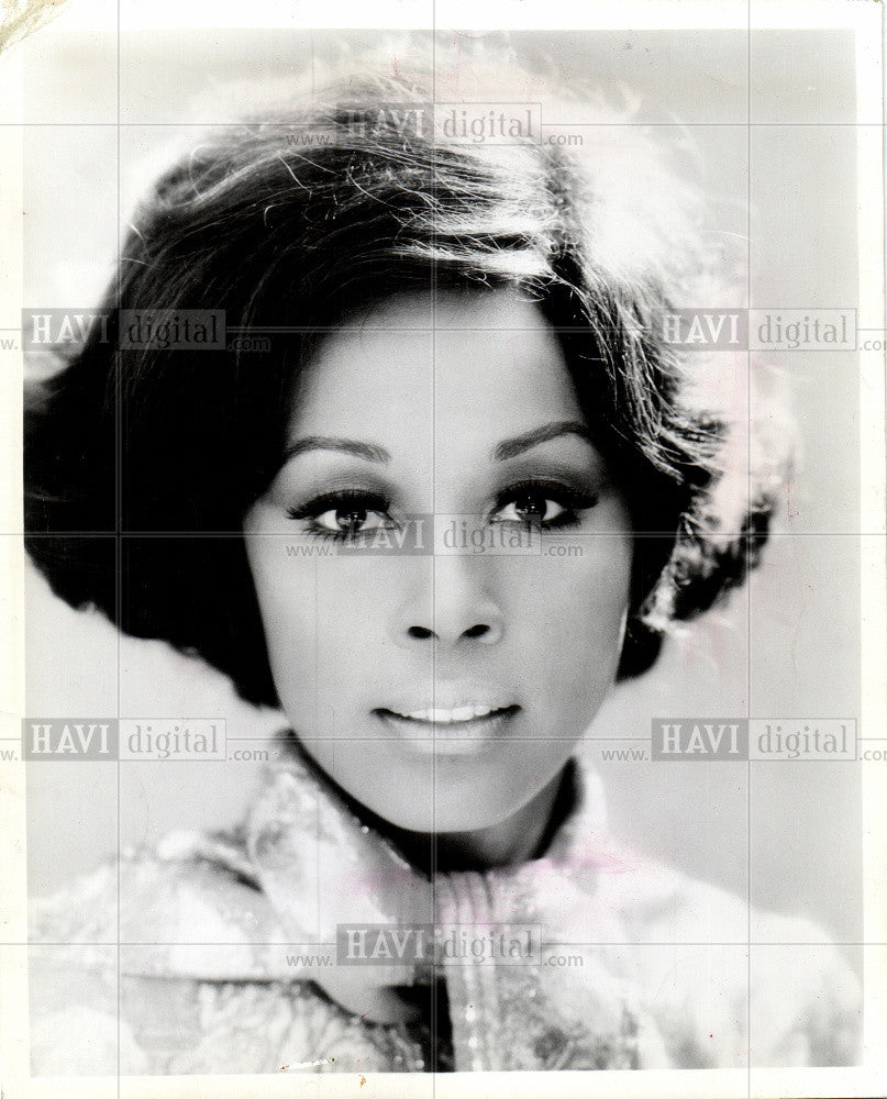 1975 Press Photo Diahann Carroll Actress Singer Julia - Historic Images