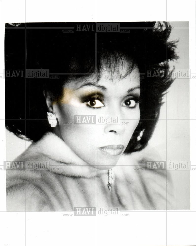 1982 Press Photo Diahann Carroll - Historic Images