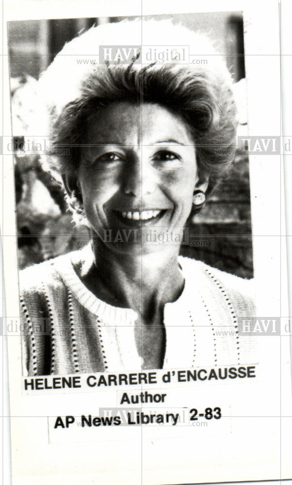 1983 Press Photo Helene Carrere d&#39;Encausse Author Paris - Historic Images