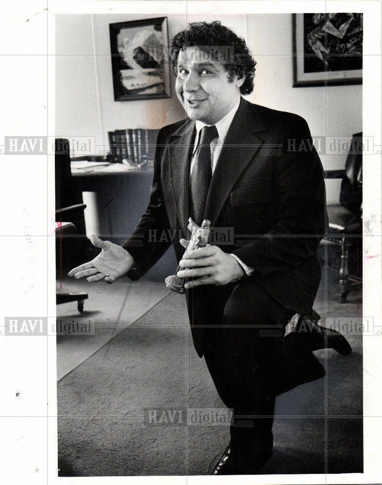 1977 Press Photo Dominick Carnovale  Prosecutor - Historic Images