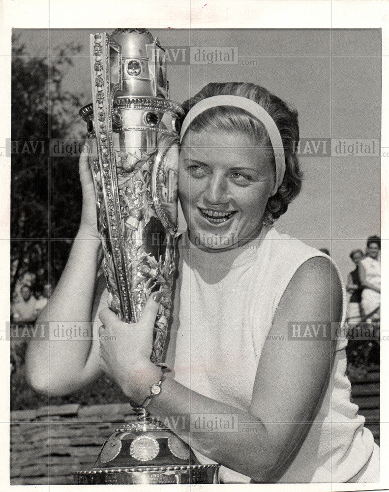 1968 Press Photo Joanne Gunderson, LPGA - Historic Images