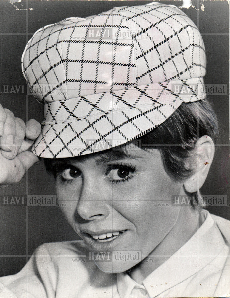 1968 Press Photo JUDY CARNE - Historic Images