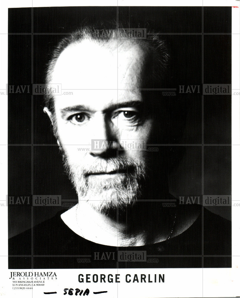 1992 Press Photo George Carlin, comedian, interview - Historic Images