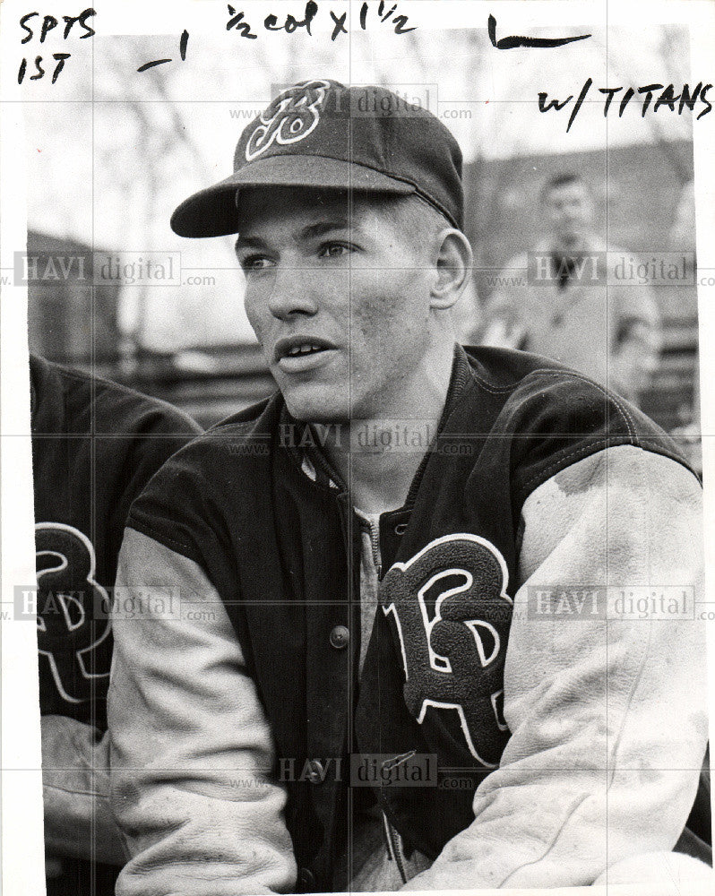 1957 Press Photo Corey Wyman, Titans - Historic Images