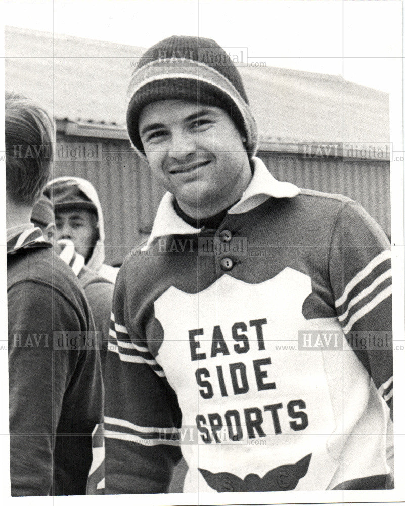 1964 Press Photo Mike Carey - Historic Images