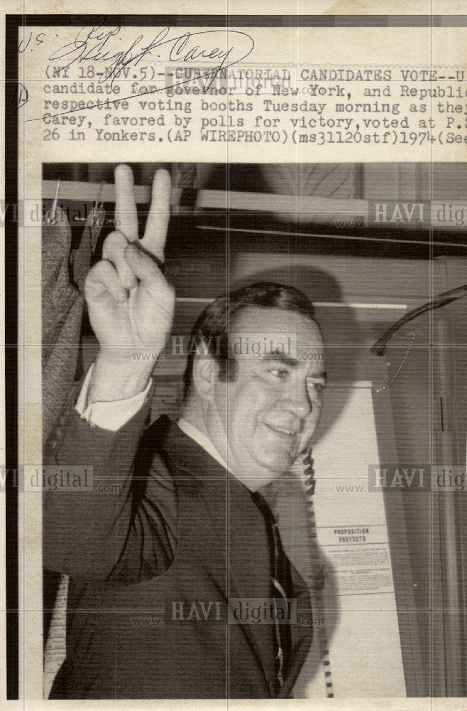 1974 Press Photo Hugh Leo Carey Lawyer - Historic Images