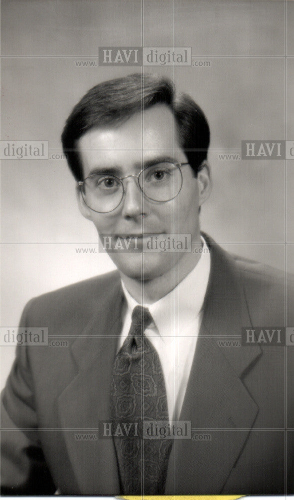 1993 Press Photo Andrew Cardimen Vice President Bank - Historic Images