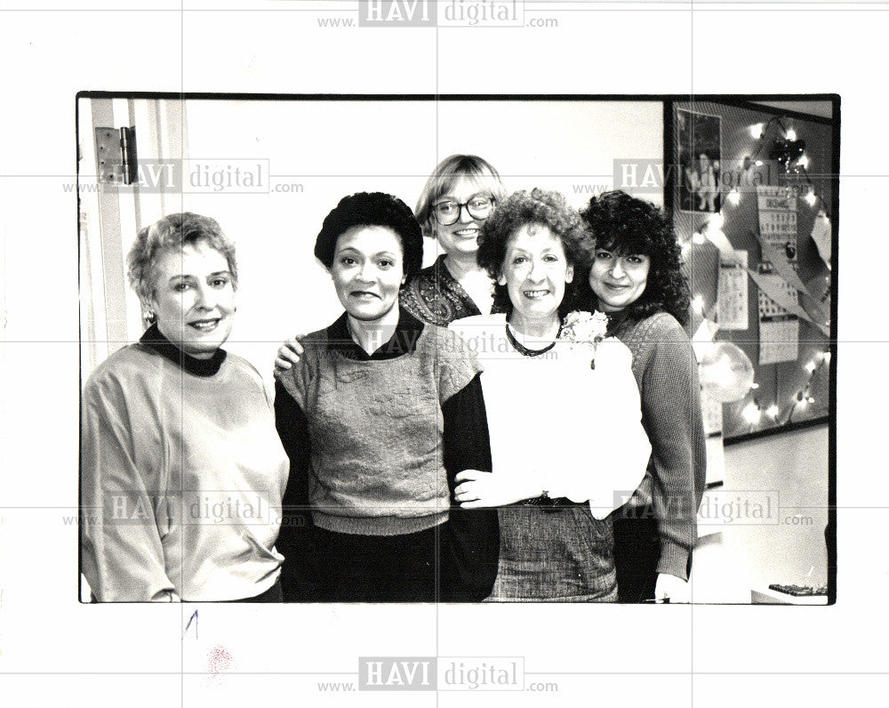 1988 Press Photo MRS. BUTLER - Historic Images