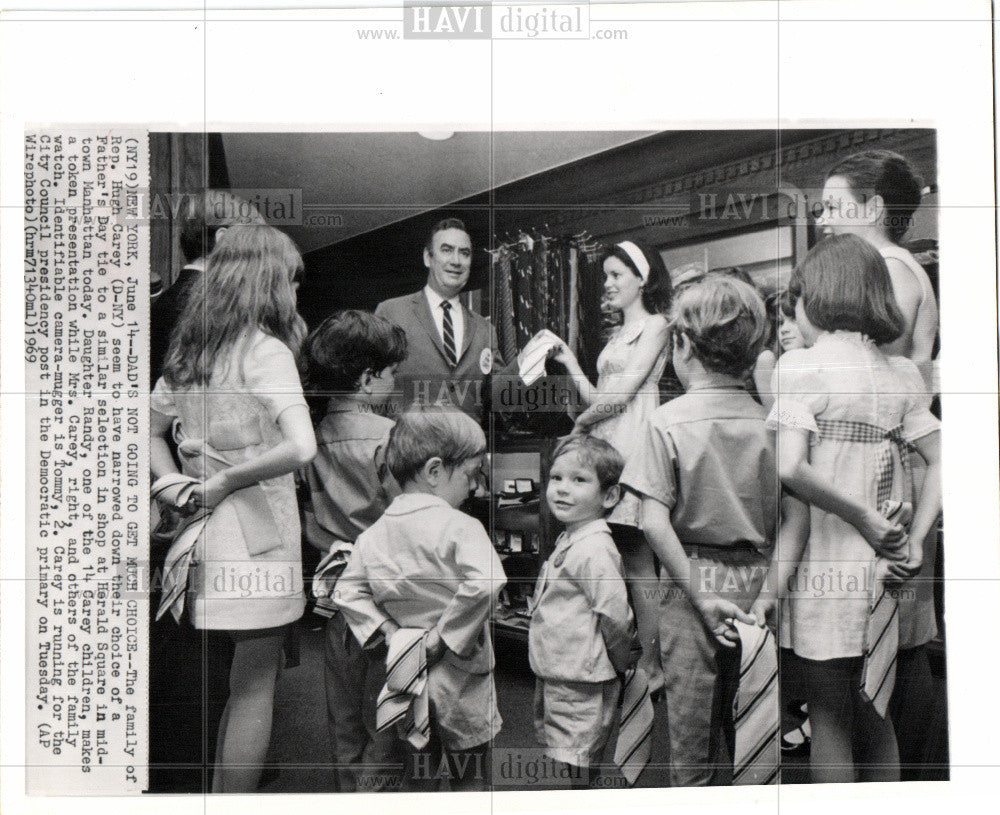 1969 Press Photo Rep. Hugh Carey - Historic Images