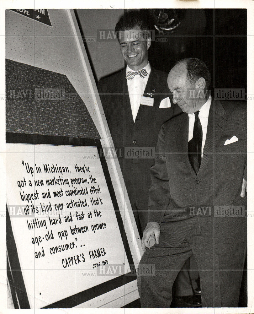 1956 Press Photo G. Mennen Williams Governor Michigan - Historic Images