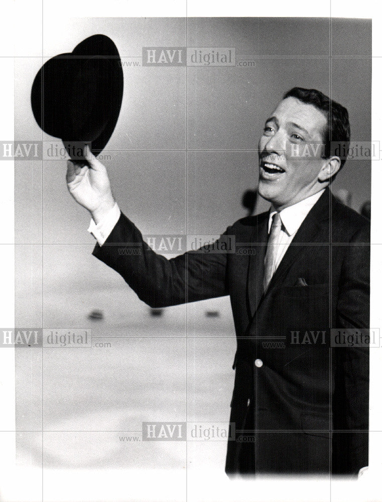 1961 Press Photo American singer. - Historic Images