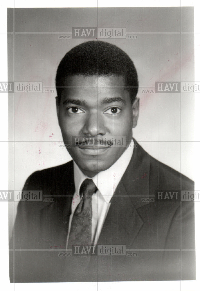 1987 Press Photo Andre Williams Civic Center Detroit. - Historic Images