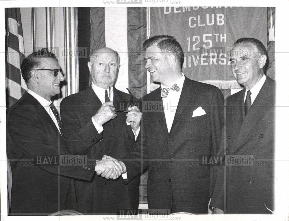 1960 Press Photo G Mennen Williams Governor Michigan - Historic Images