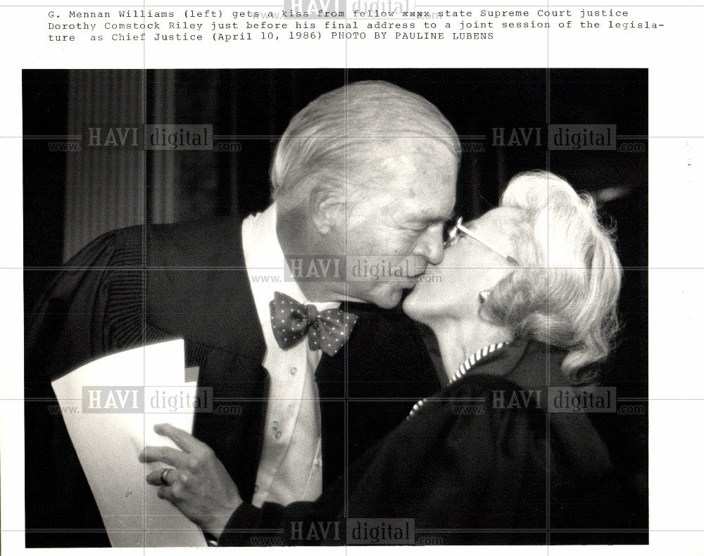 1986 Press Photo G Mennan Williams to give final speech - Historic Images