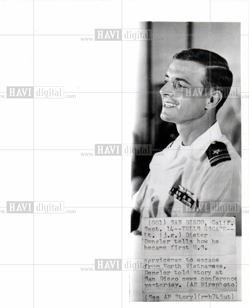 1966 Press Photo Dieter Dengler US Navy - Historic Images