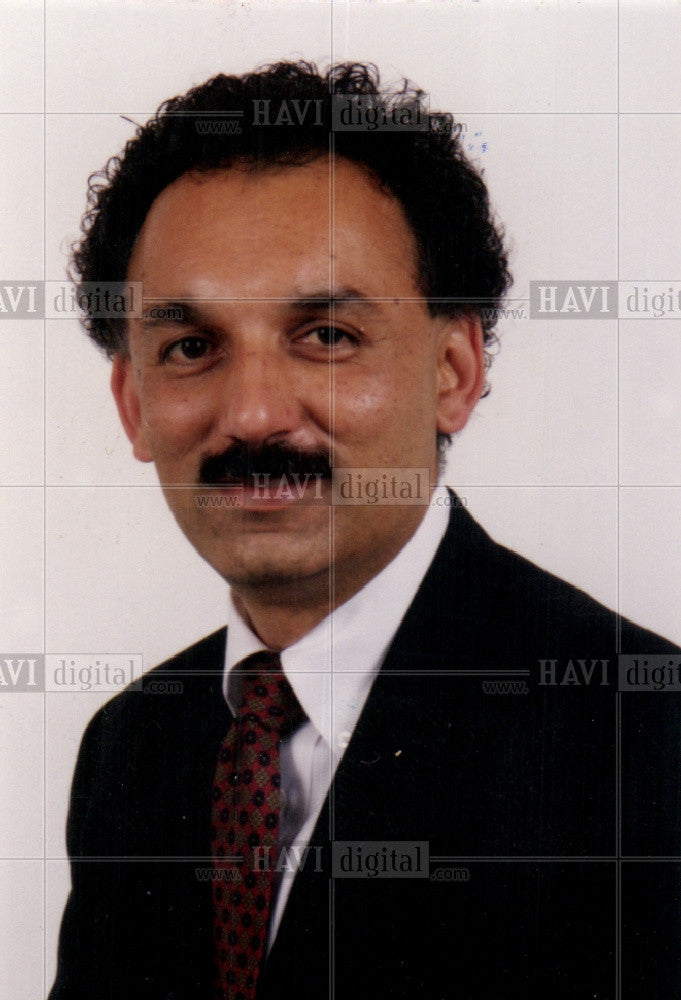 Press Photo Bharat Desai founder Syntel Indian - Historic Images