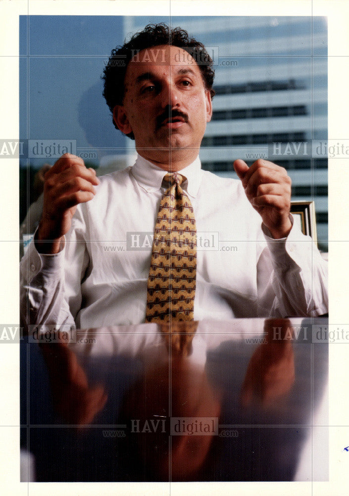 Press Photo Bharat Desai - Syntel - Historic Images