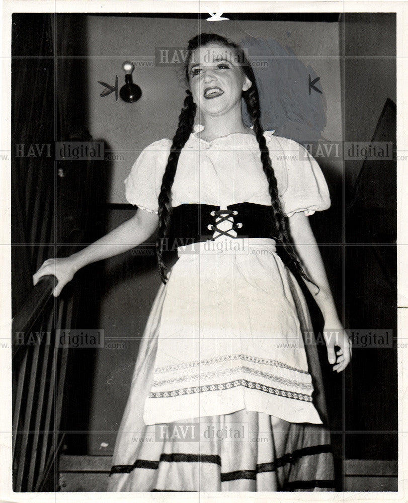 1949 Press Photo Rose Suzanne Derderian - Historic Images