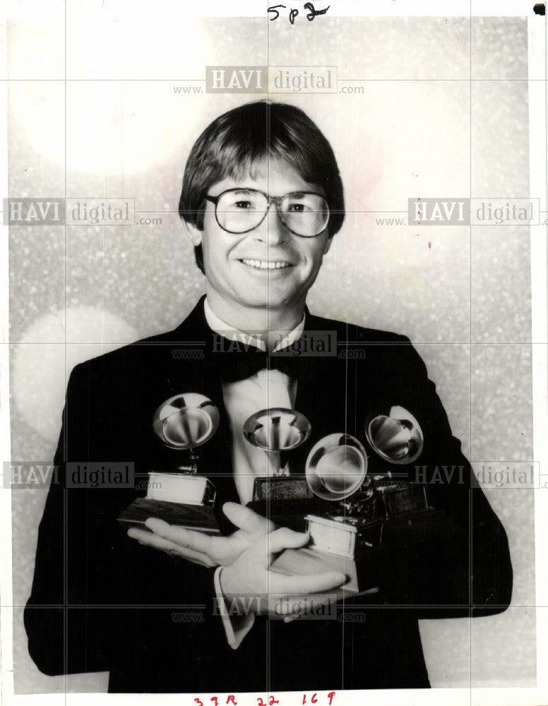 1984 Press Photo John Denver Singer Songwriter Actor - Historic Images