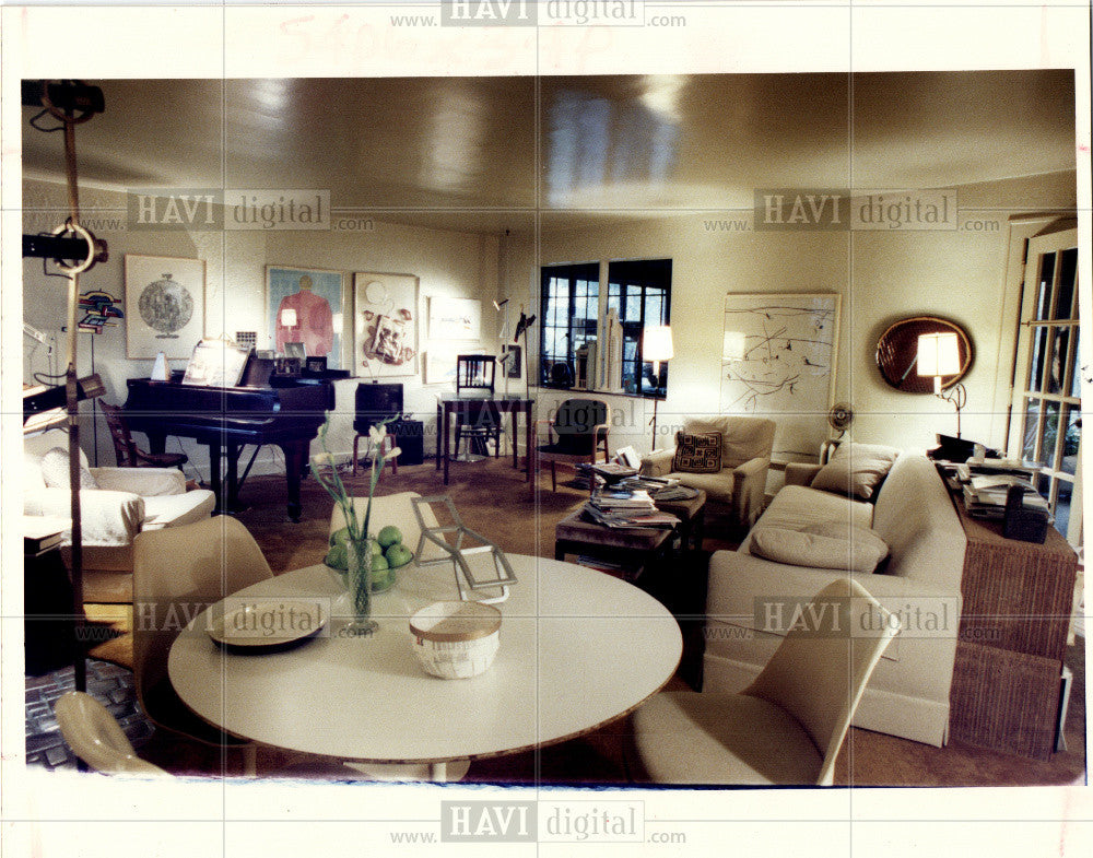 1991 Press Photo Mary Denison living room - Historic Images