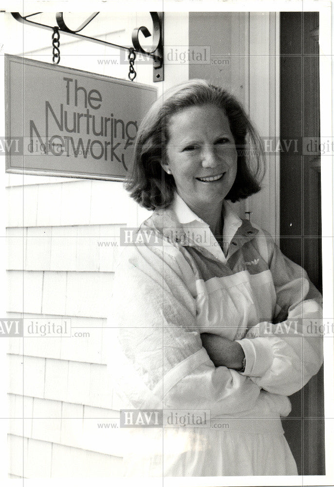 1988 Press Photo Mary Cunningham author philanthropist - Historic Images